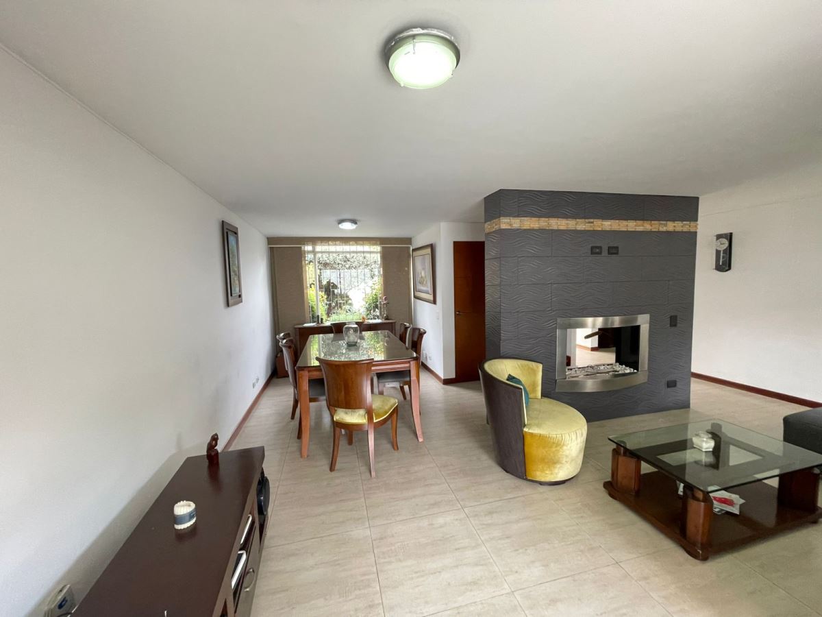 Casa en Venta - Bogota, LA ESMERALDA 5220