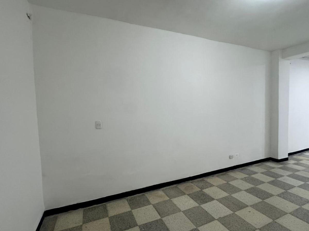 Local en Arriendo - Bogota, QUESADA 5824
