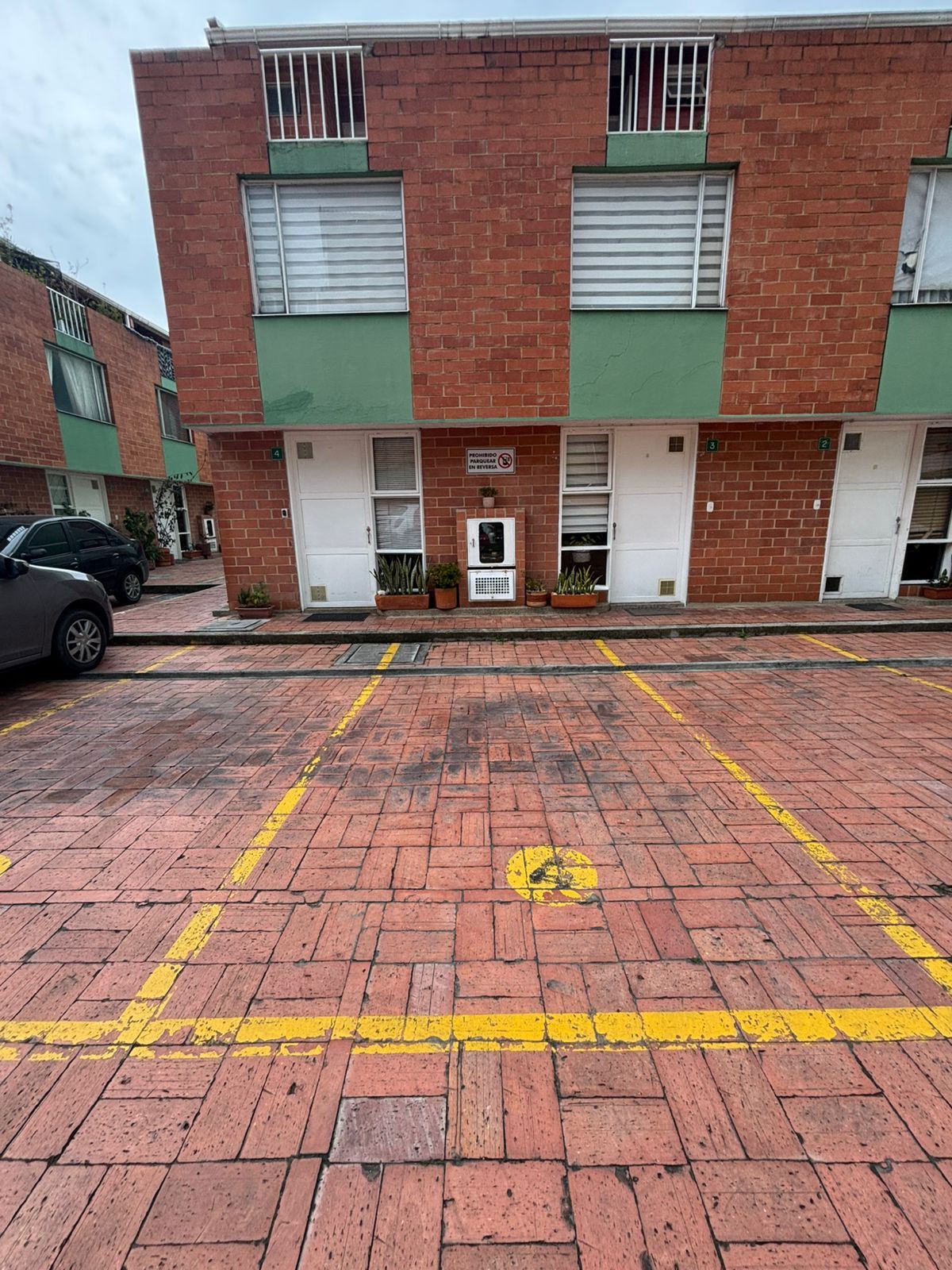 Casa en Venta - Bogota, SAN ANTONIO 5922