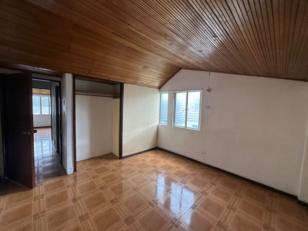 Casa en Arriendo - Bogota, VILLA ALSACIA 5347