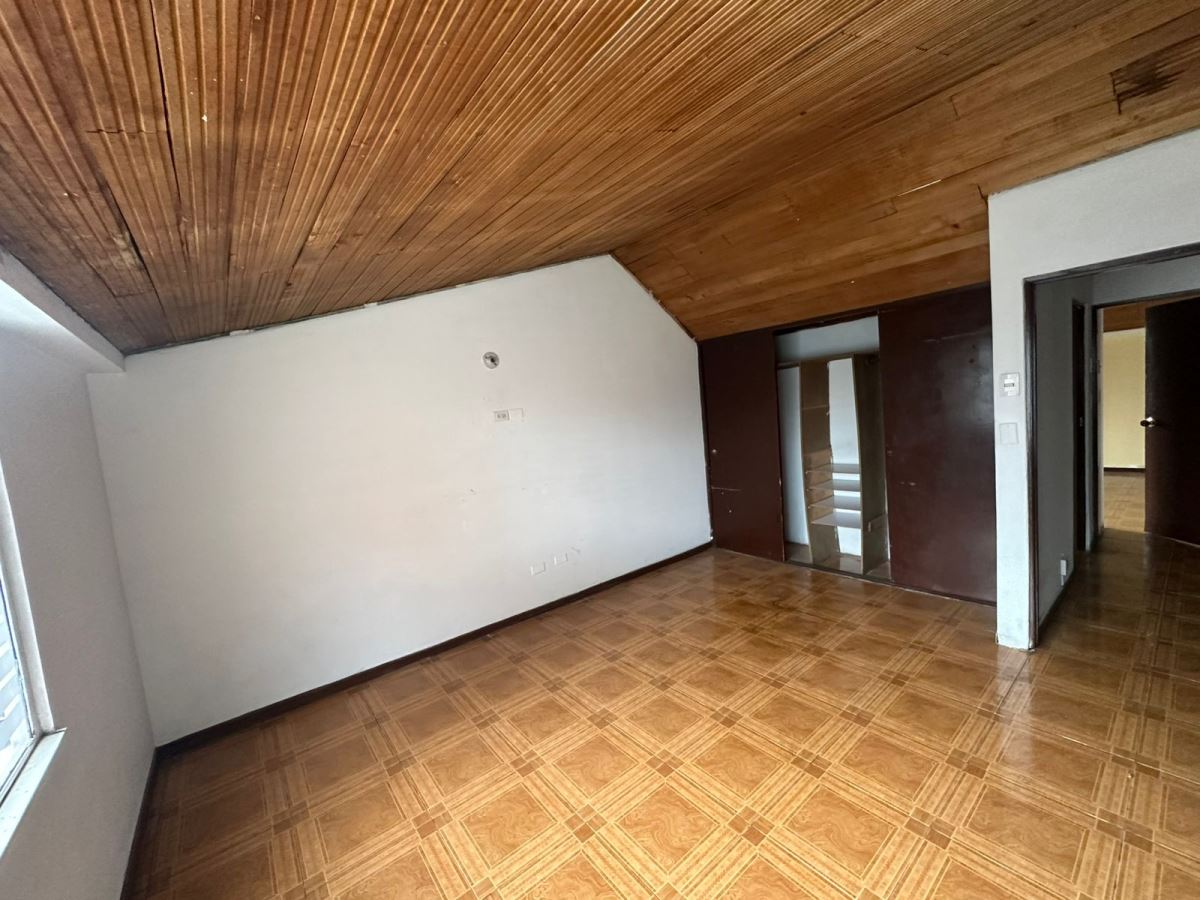 Casa en Arriendo - Bogota, VILLA ALSACIA 5347
