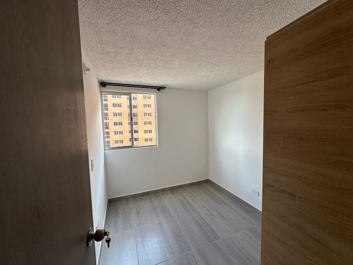 Apartamento en Arriendo - Bogota, LAS BRISAS 4961