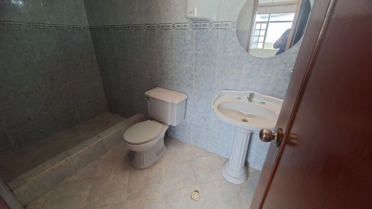 Casa en Arriendo - Bogota, SANTA PAULA 5180