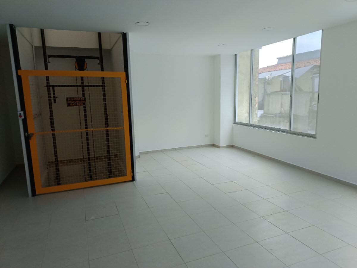 Casa en Arriendo - Bogota, PRADO VERANIEGO 6126