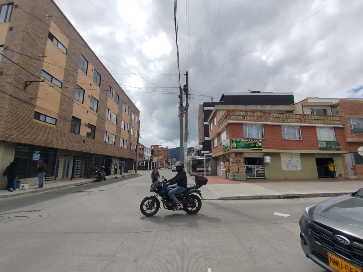 Local en Arriendo - Bogota, PRADO VERANIEGO 4919