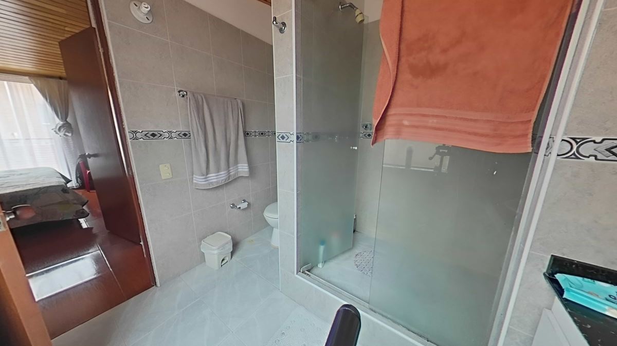 Casa en Venta - Bogota, CALATRAVA 4432