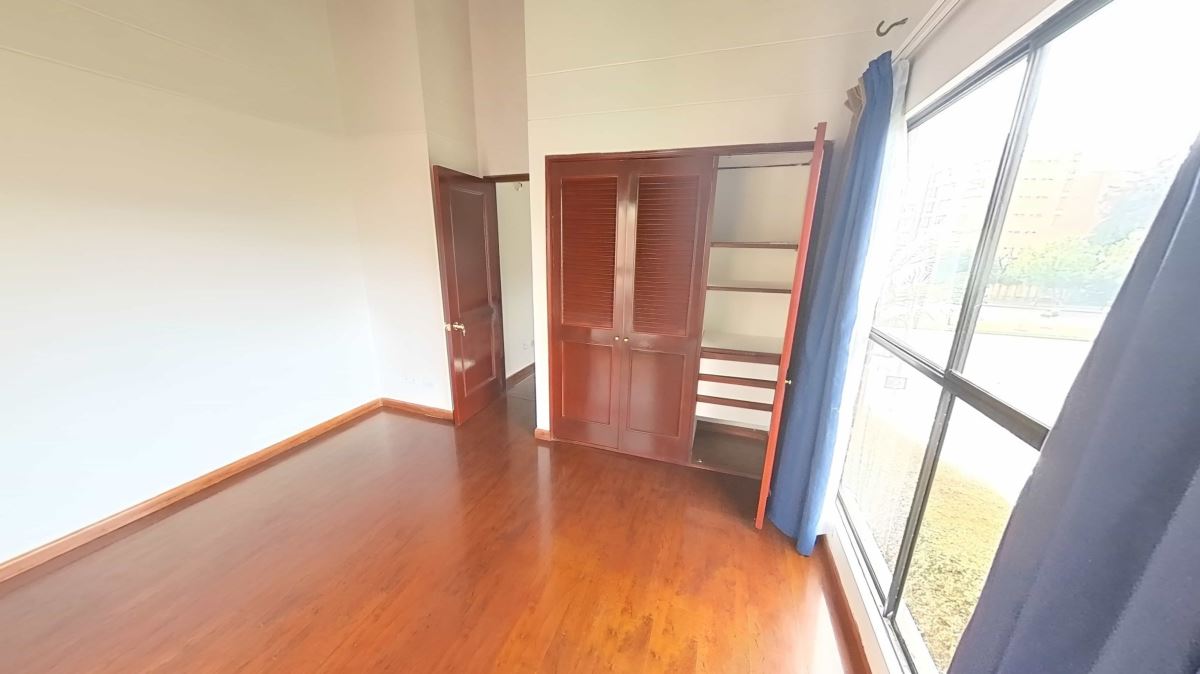 Casa en Venta - Bogota, GRATAMIRA 4075