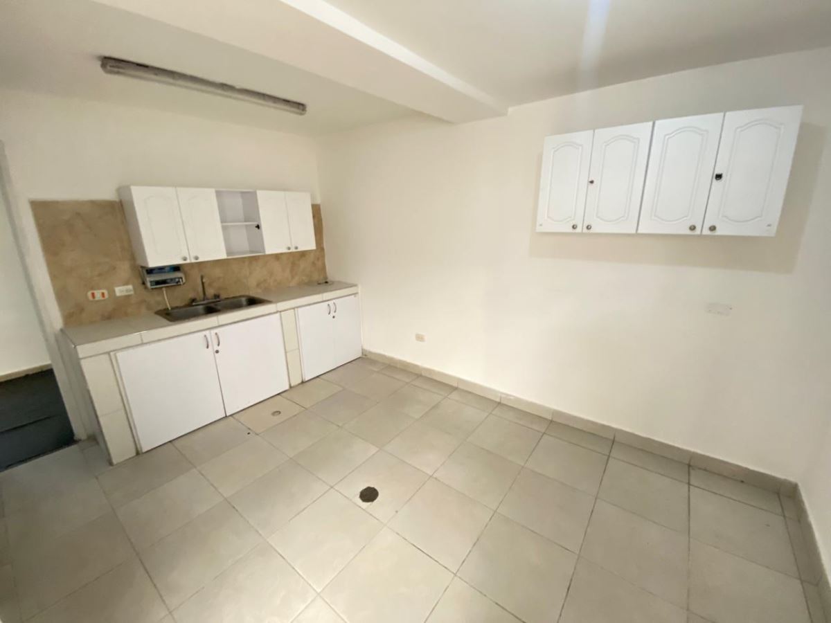 Casa en Arriendo - Bogota, LAGO GAITÁN 4445