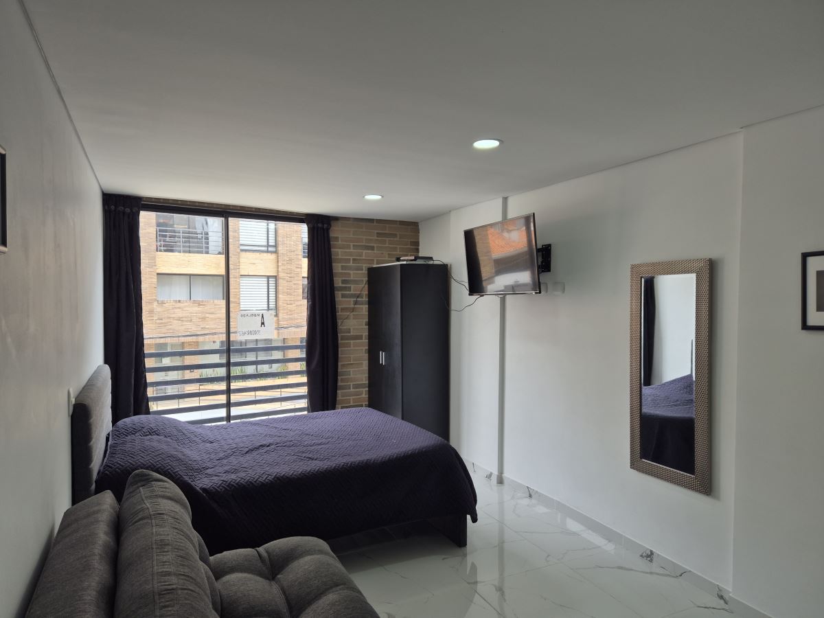 Apartamento en Arriendo - Bogota, CEDRITOS 4957