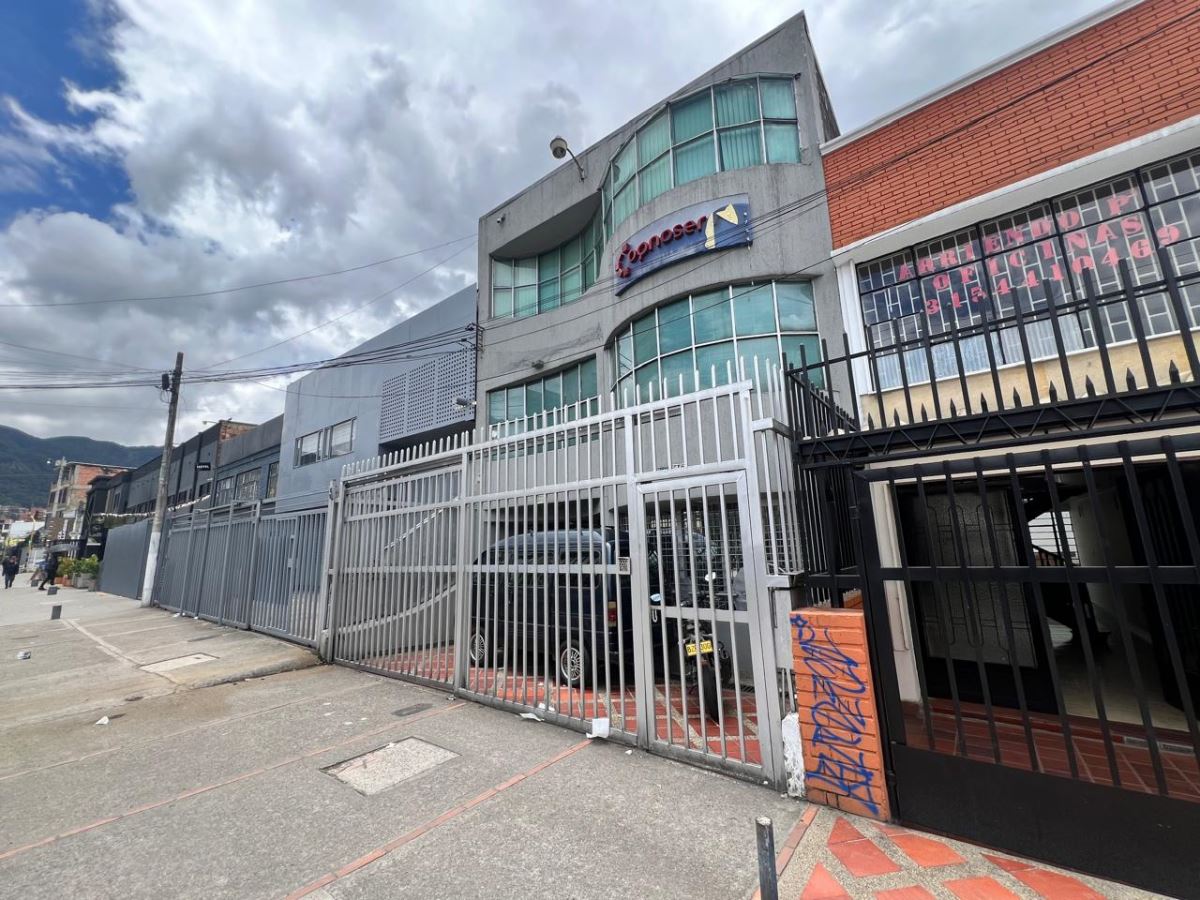 Casa en Arriendo - Bogota, SAN FELIPE 4959
