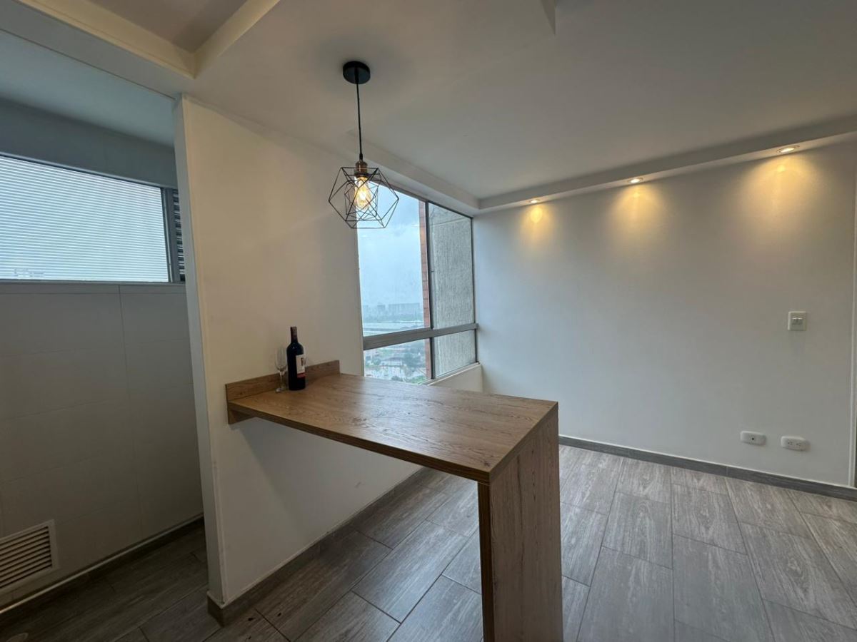 Apartamento en Arriendo - Bogota, CASTILLA 4518