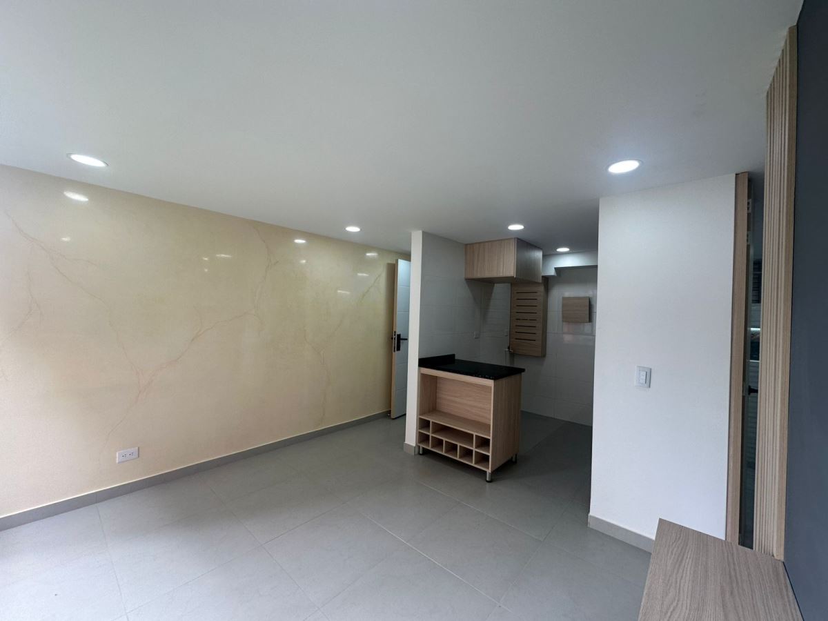 Apartamento en Arriendo - Bogota, HAYUELOS 4483