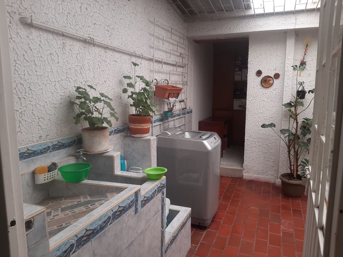 Casa en Venta - Bogota, NORMANDÍA 4901