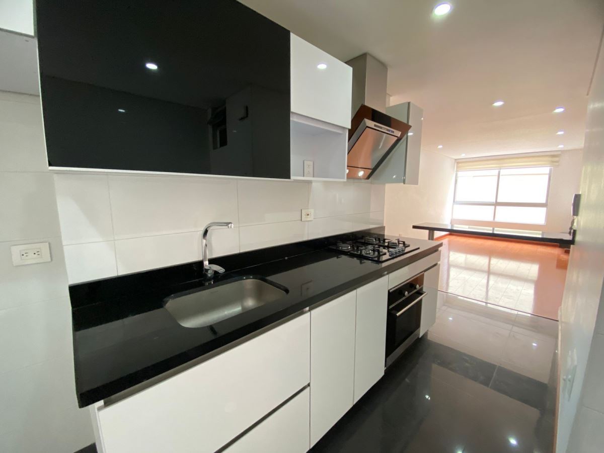 Apartamento en Arriendo - Bogota, SANTA BÁRBARA 4974