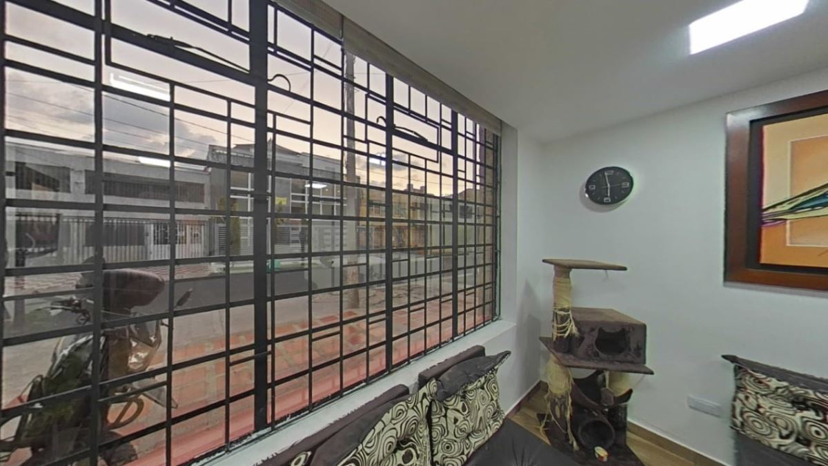 Casa en Venta - Bogota, SAN LUIS 2940