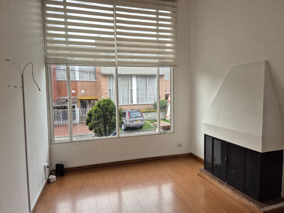 Casa en Arriendo - Bogota, BALMORAL NORTE 5295