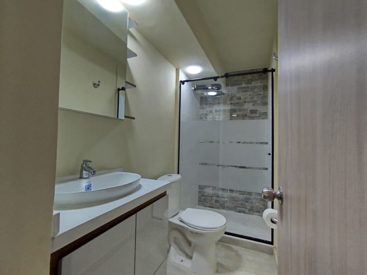 Apartamento en Arriendo - Bogota, EL REDIL 4494