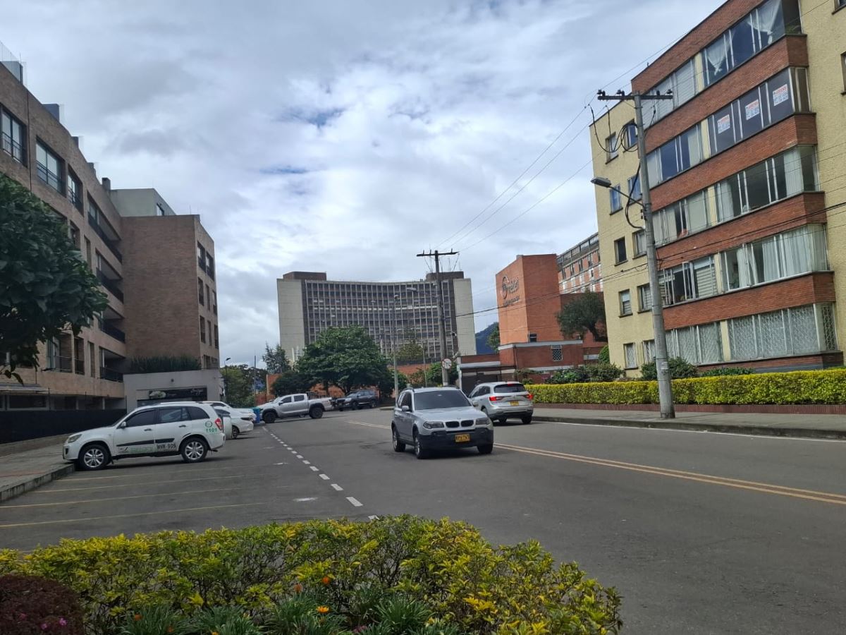 Apartamento en Arriendo - Bogota, SAMPER MENDOZA 4429