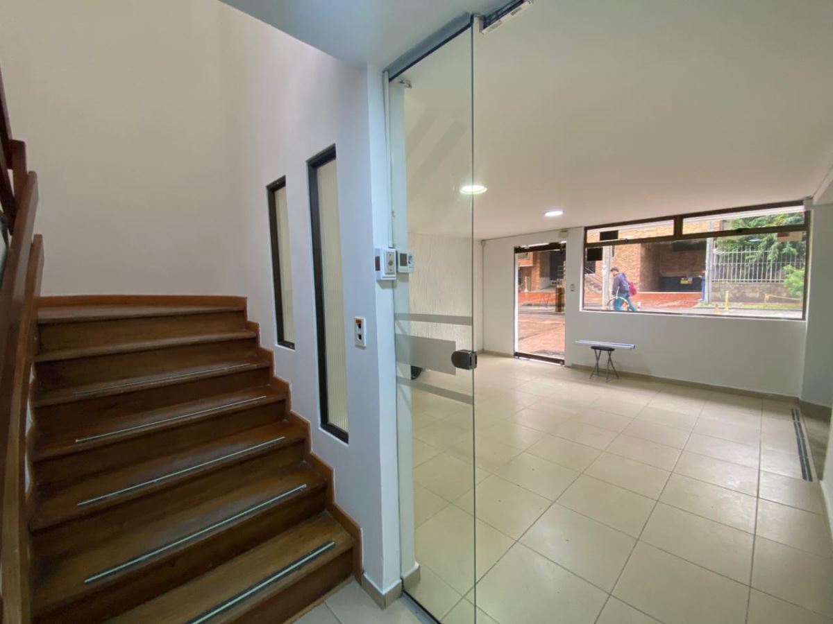 Casa en Venta - Bogota, LAGO GAITÁN 4969