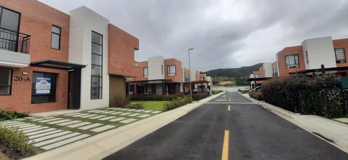 Casa en Venta - Cajica, Centro 3943