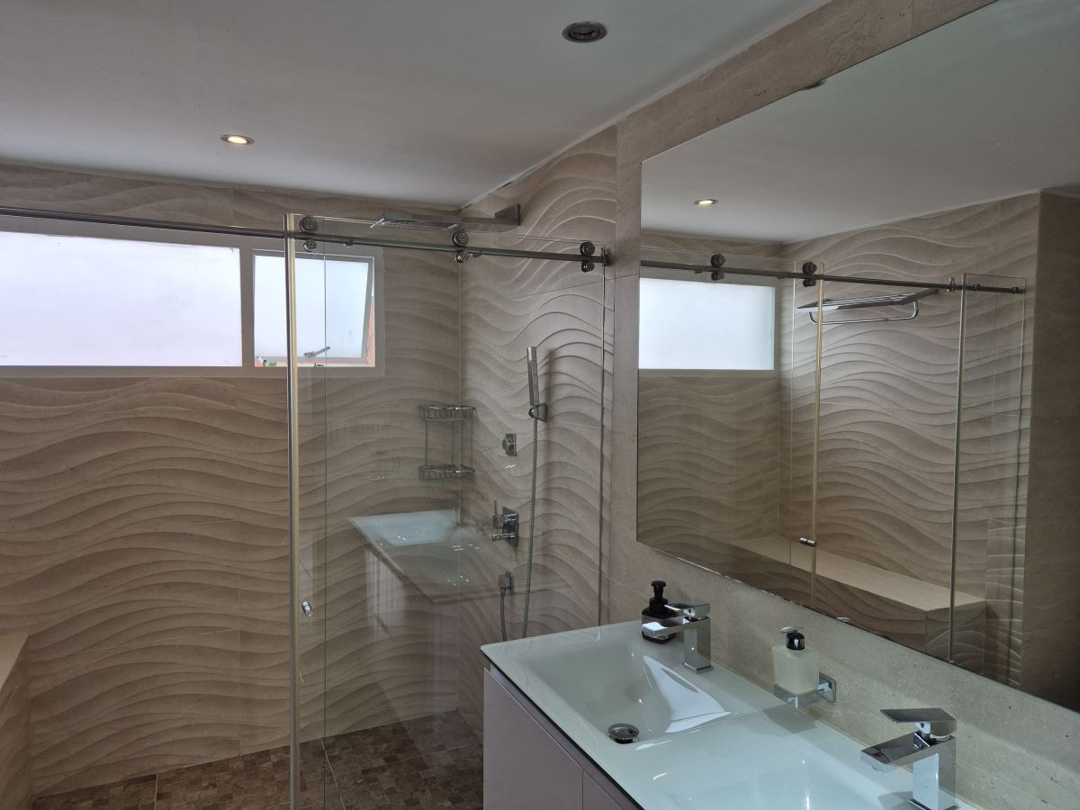 Casa en Arriendo - Bogota, BALMORAL NORTE 5295