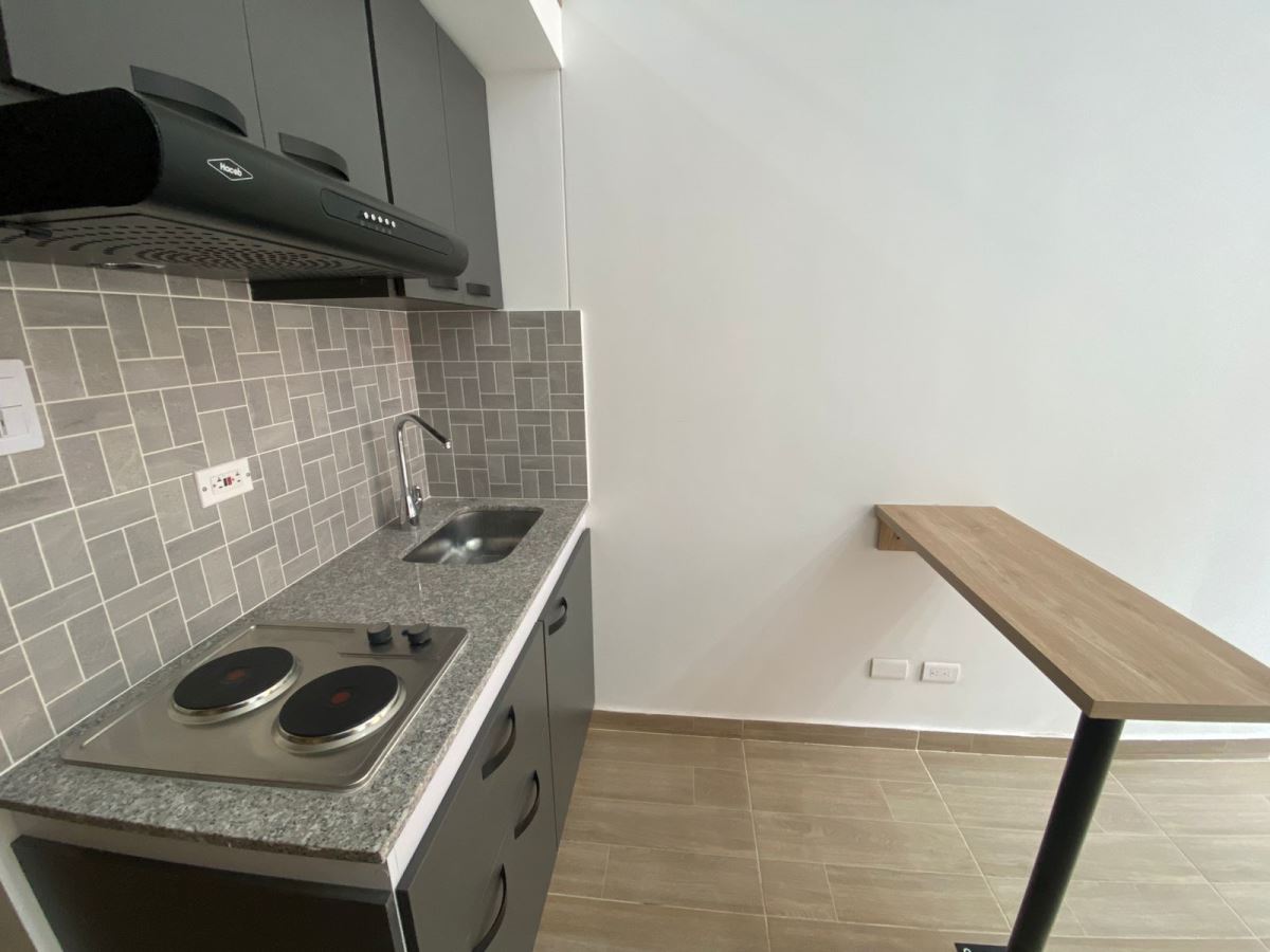 Apartamento en Arriendo - Bogota, LOS CEDROS 4342