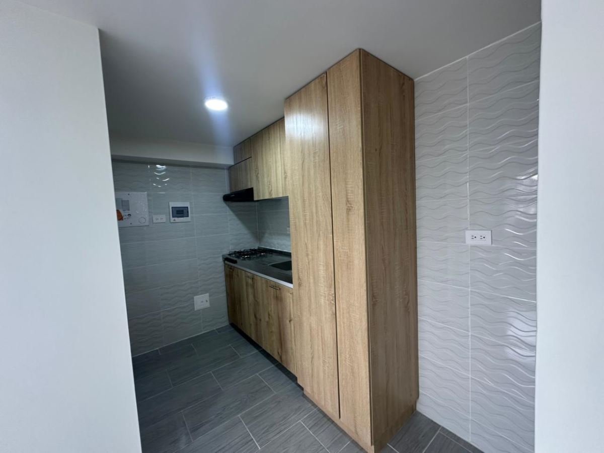Apartamento en Arriendo - Bogota, LAS BRISAS 4686