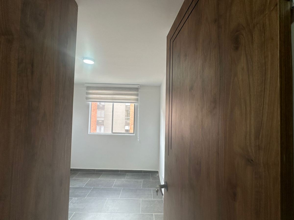 Apartamento en Arriendo - Bogota, HAYUELOS 4721