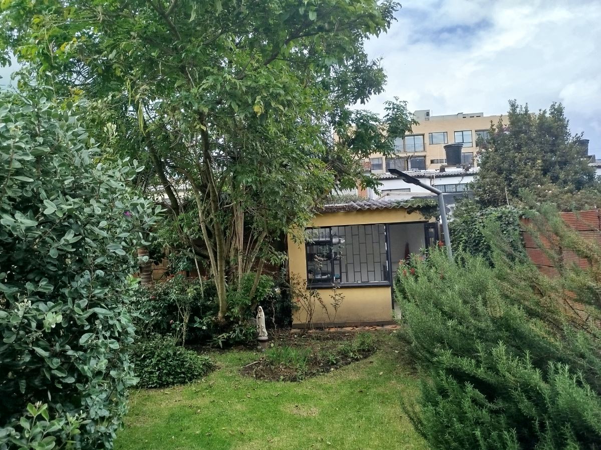 Casa en Arriendo - Bogota, NIZA 4198
