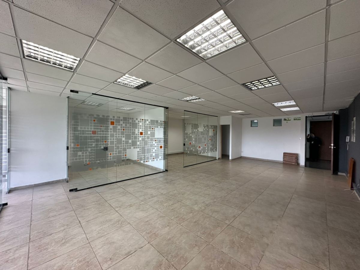 Oficina en Arriendo - Bogota, PUERTA DE TEJA 4723
