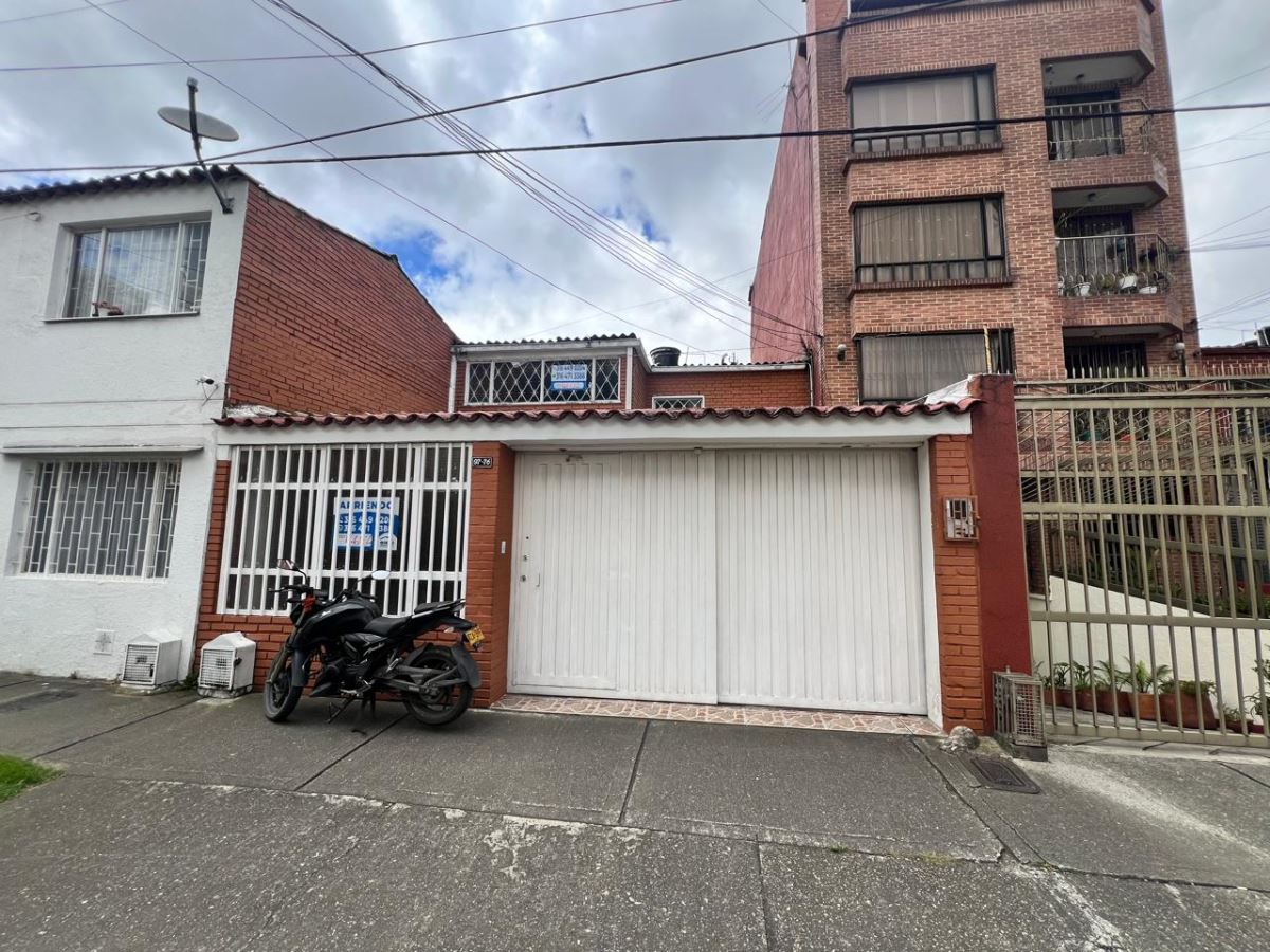 Casa en Arriendo - Bogota, LOS ANDES 4602