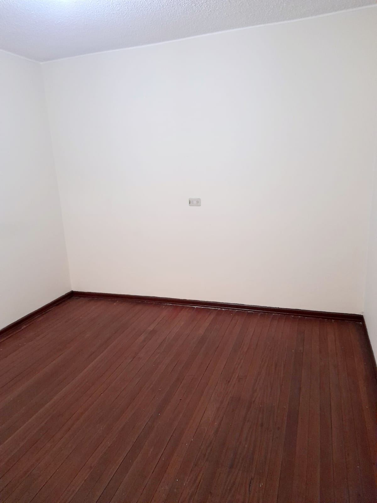 Casa en Venta - Bogota, LA GIRALDILLA 4708