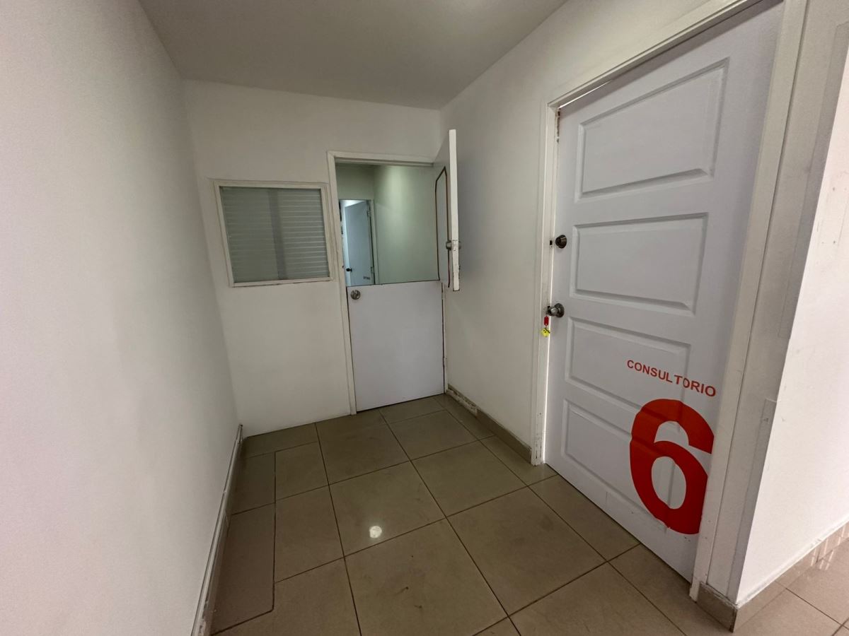 Local en Arriendo - Bogota, QUINTA PAREDES 4684