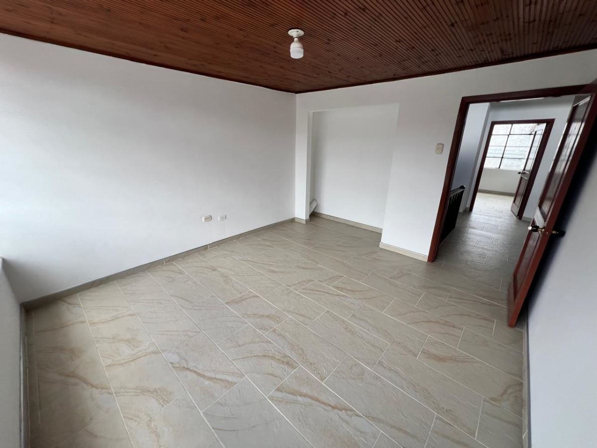 Casa en Arriendo - Bogota, SAN FELIPE 4959