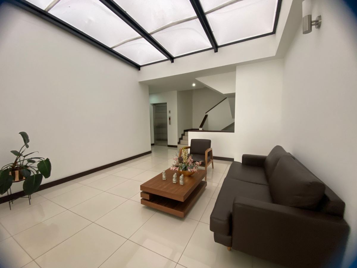 Apartamento en Arriendo - Bogota, SANTA BÁRBARA 4669