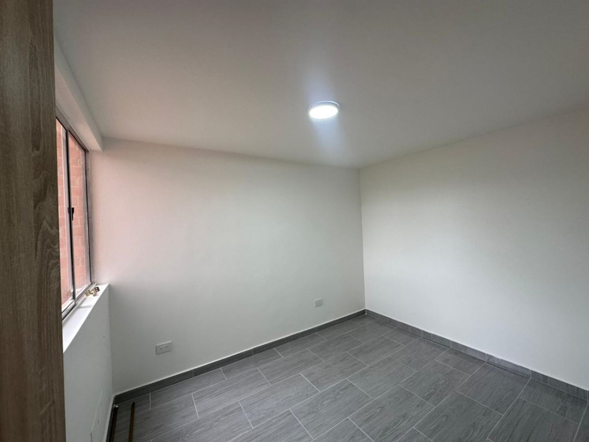 Apartamento en Arriendo - Bogota, LAS BRISAS 4686