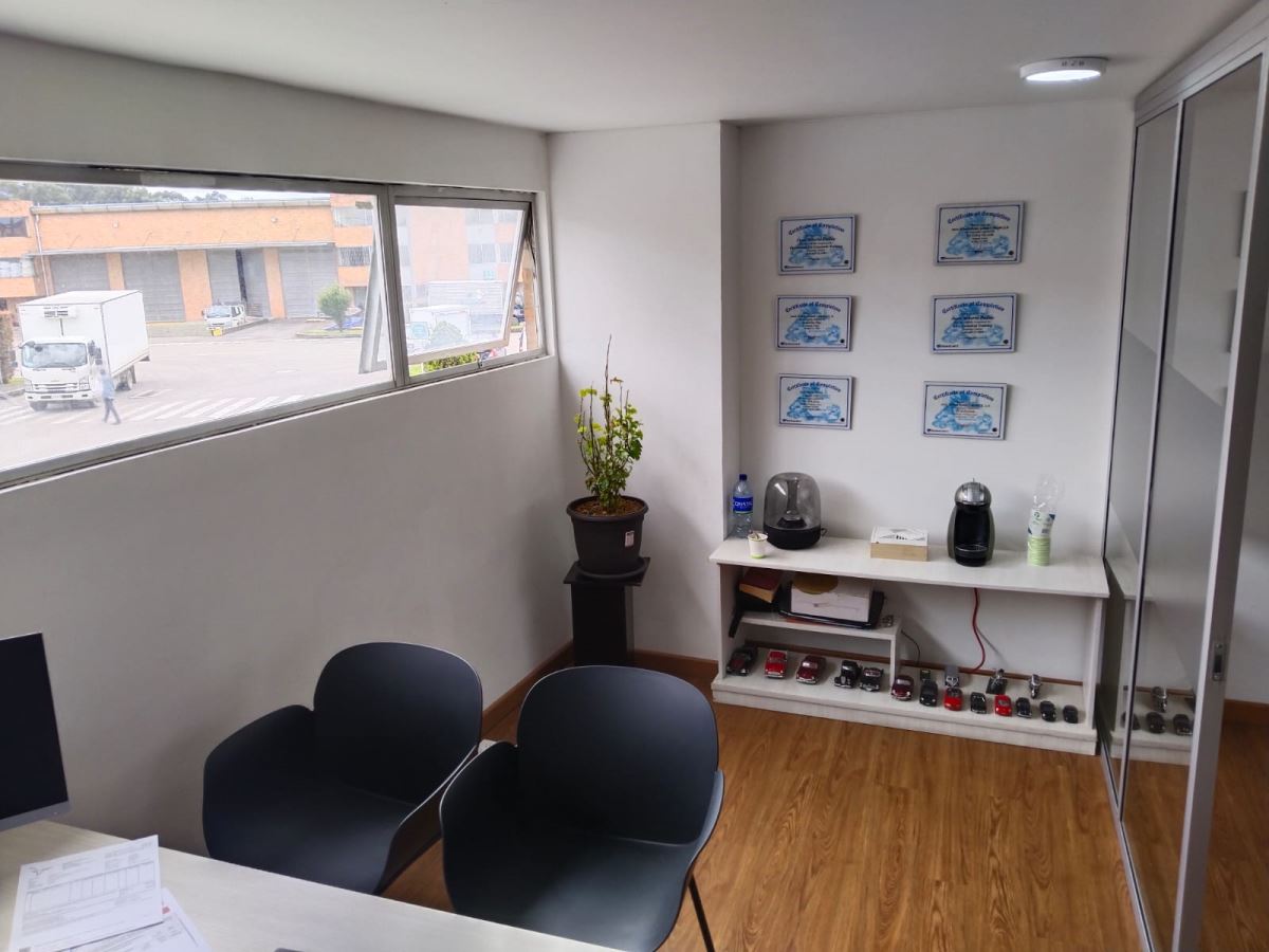 Local en Venta - Cota, COTA 4534