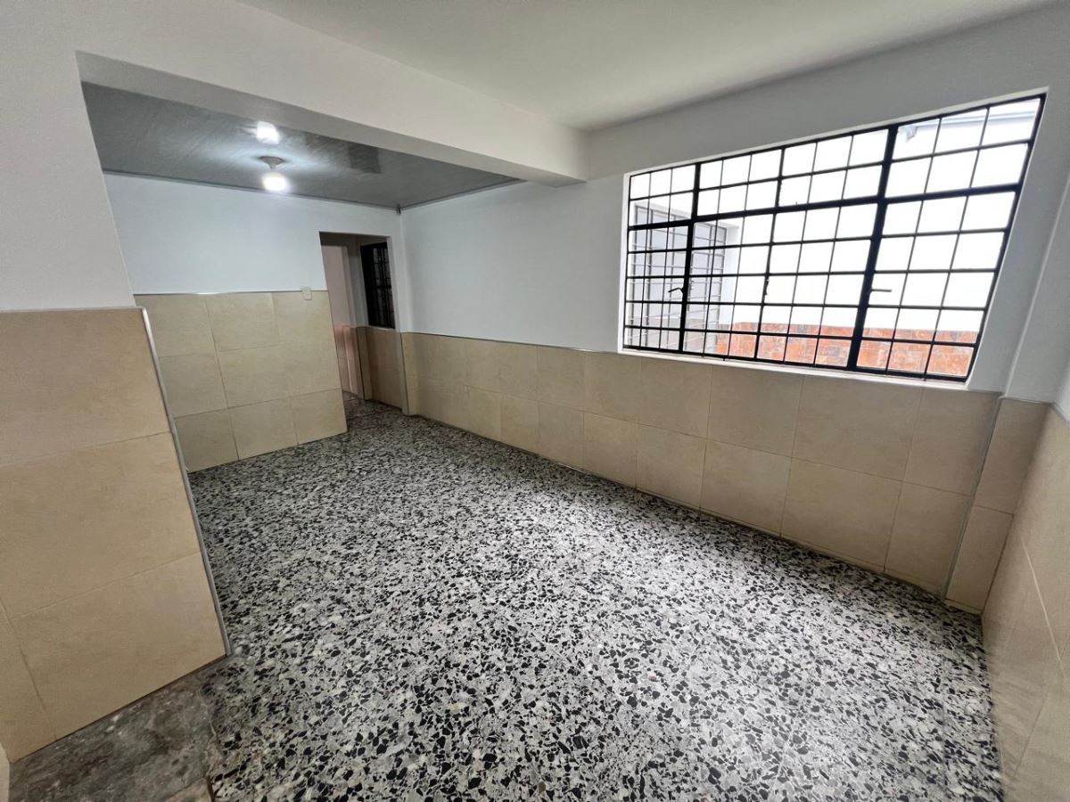 Casa en Arriendo - Bogota, SAN FELIPE 4959