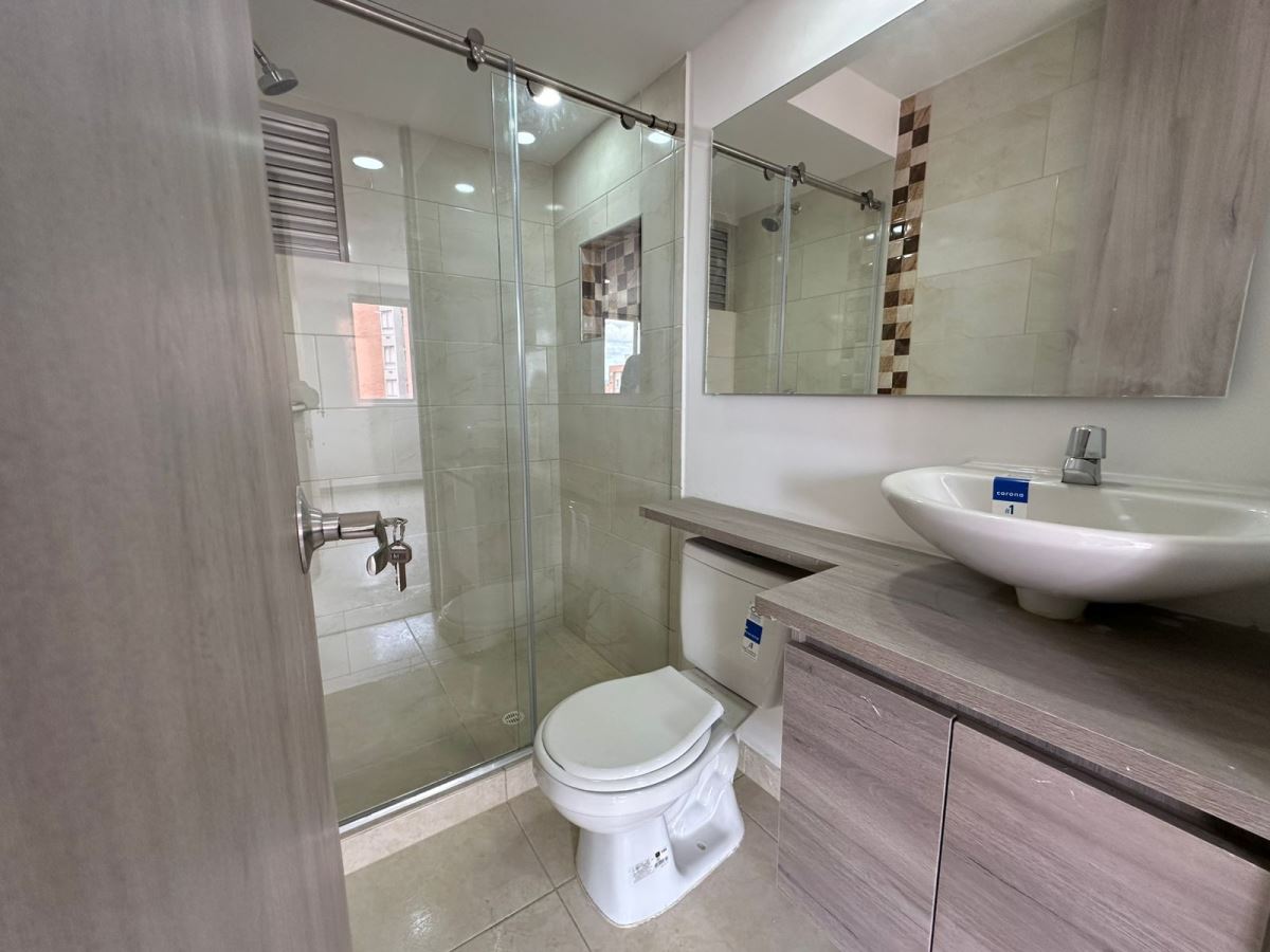 Apartamento en Arriendo - Bogota, HAYUELOS 5315