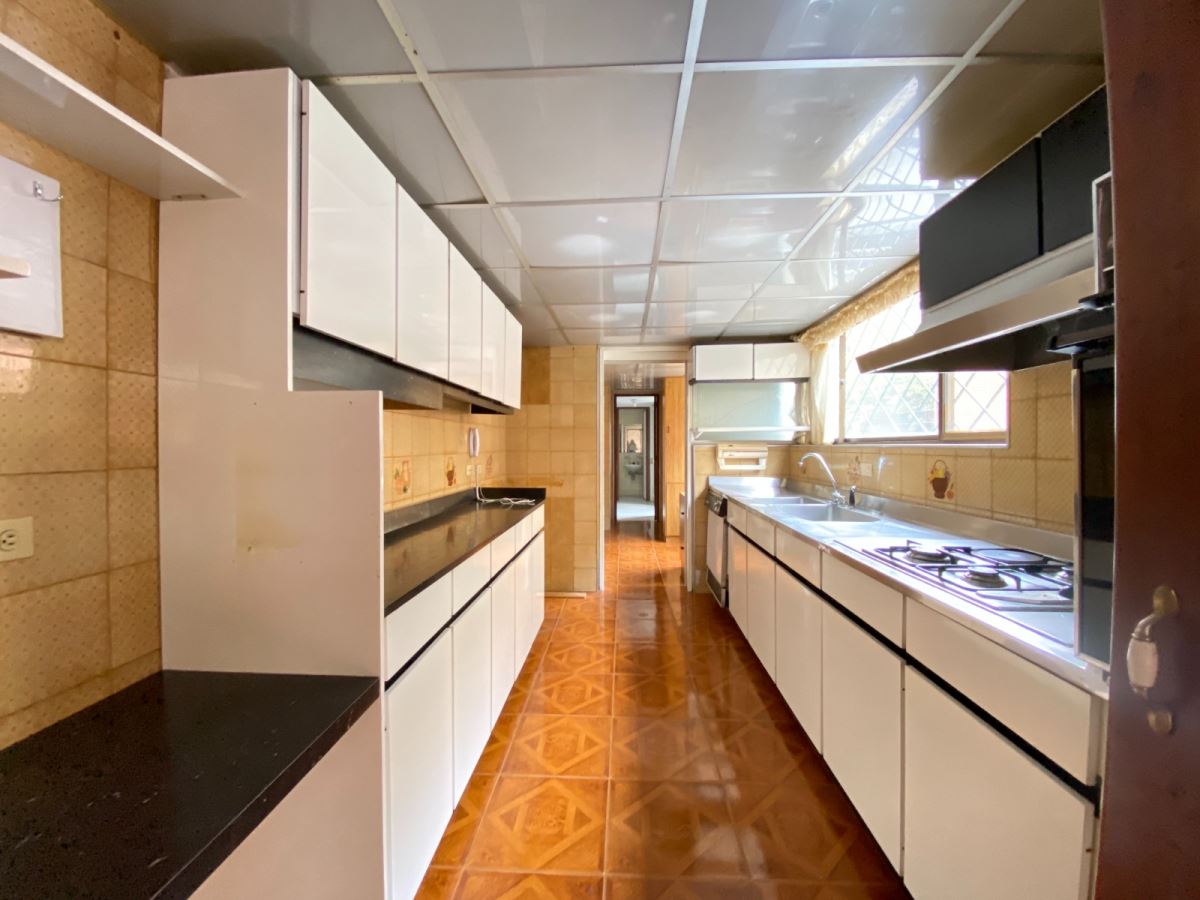 Apartamento en Arriendo - Bogota, LOS ROSALES 5617