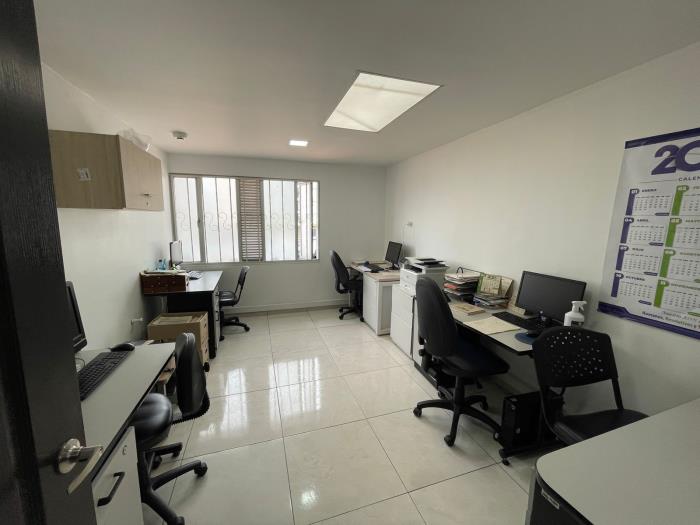 Casa en Venta - Bogota, SANTA BÁRBARA 2161