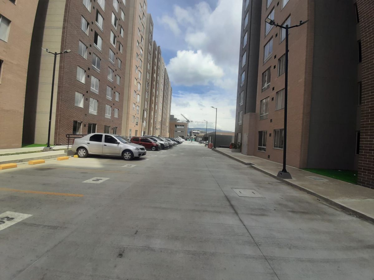 Apartamento en Arriendo - Bogota, MIRANDELA 5818