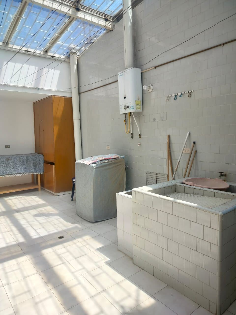 Casa en Venta - Bogota, NUEVA AUTOPISTA 4720