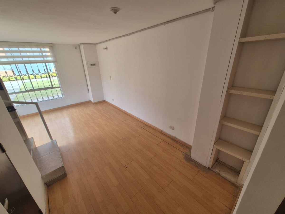 Casa en Arriendo - Bogota, CASTILLA 1370
