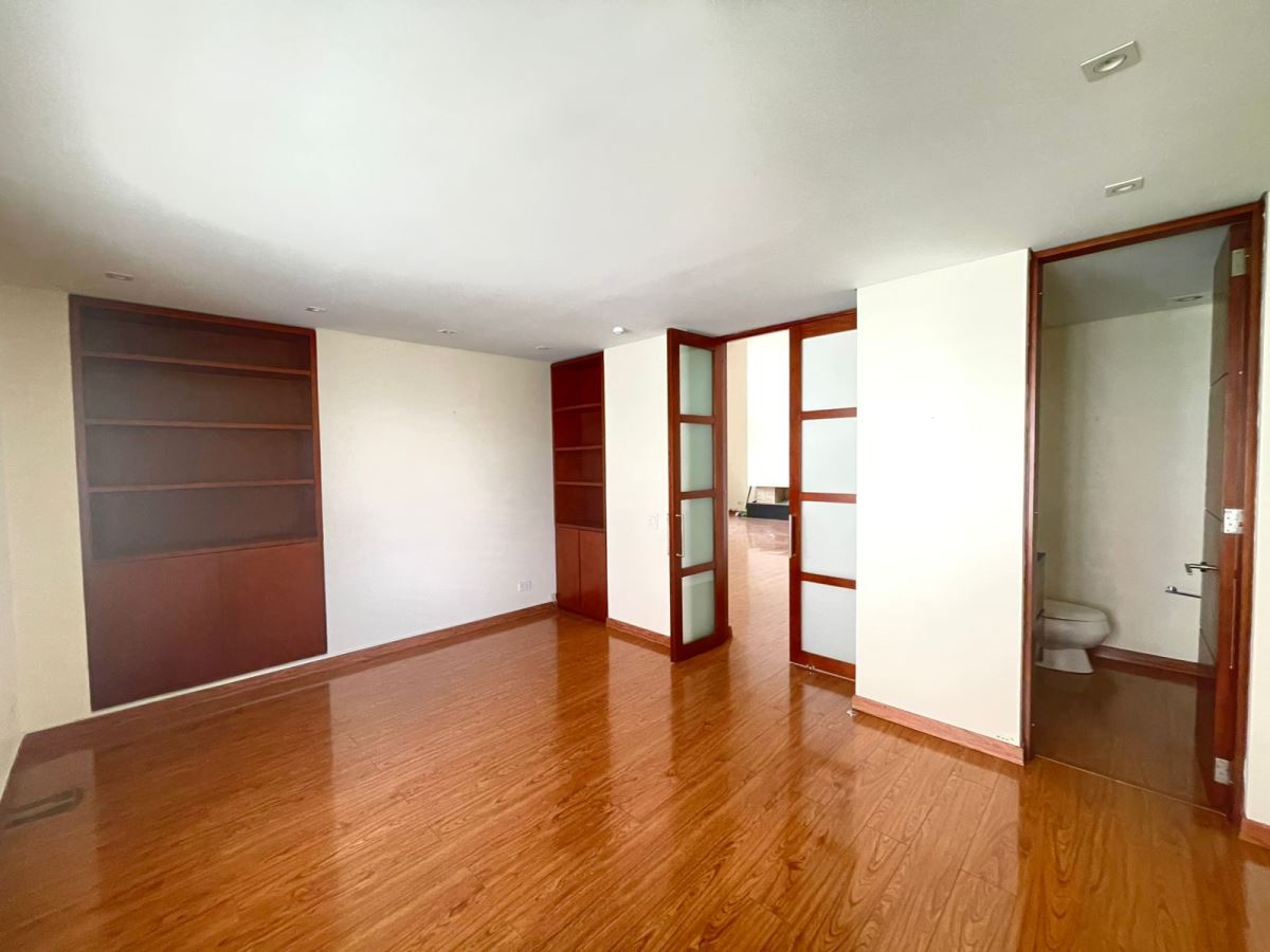 Casa en Arriendo - Bogota, ALHAMBRA 6053
