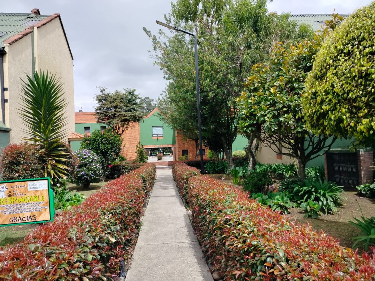 Casa en Venta - Bogota, LA PRADERA NORTE 4036