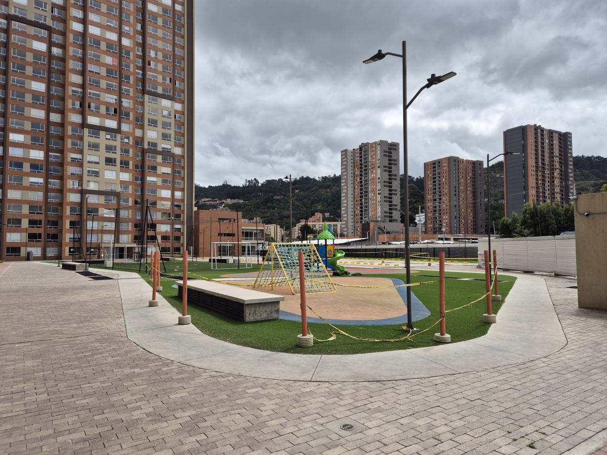 Apartamento en Arriendo - Bogota, SAN ANTONIO NORTE 4821