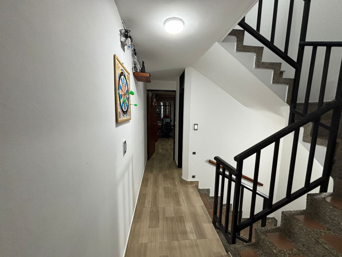 Casa en Venta - Bogota, LOMBARDIA 5176