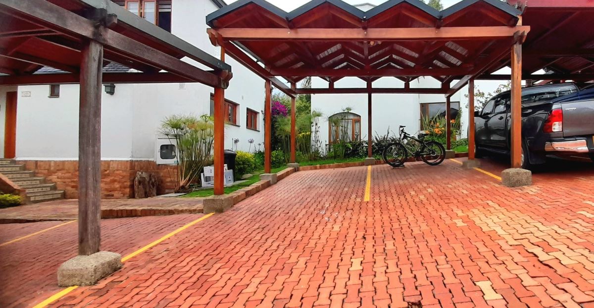 Casa en Arriendo - Bogota, CERROS DE SUBA 5653