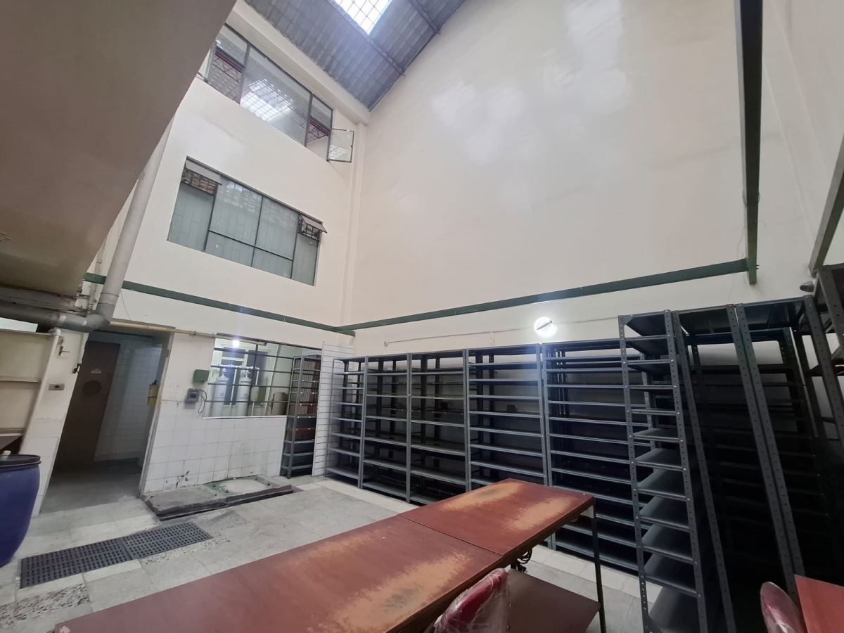 Casa en Arriendo - Bogota, SANTA ISABEL 6310